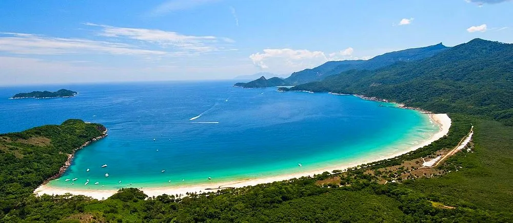 The beautiful Lopes Mendes beach